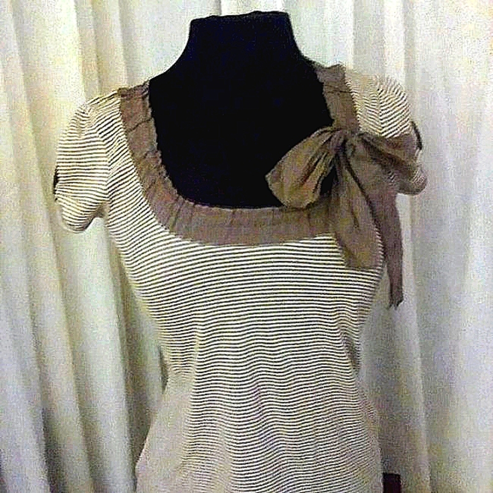 - Boho style top size small stripes in cream and tan bow detail  b7